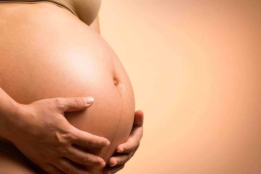 augmentation mammaire grossesse enceinte dr jerry levy chirurgien esthetique du sein chirurgie augmentation mammaire paris