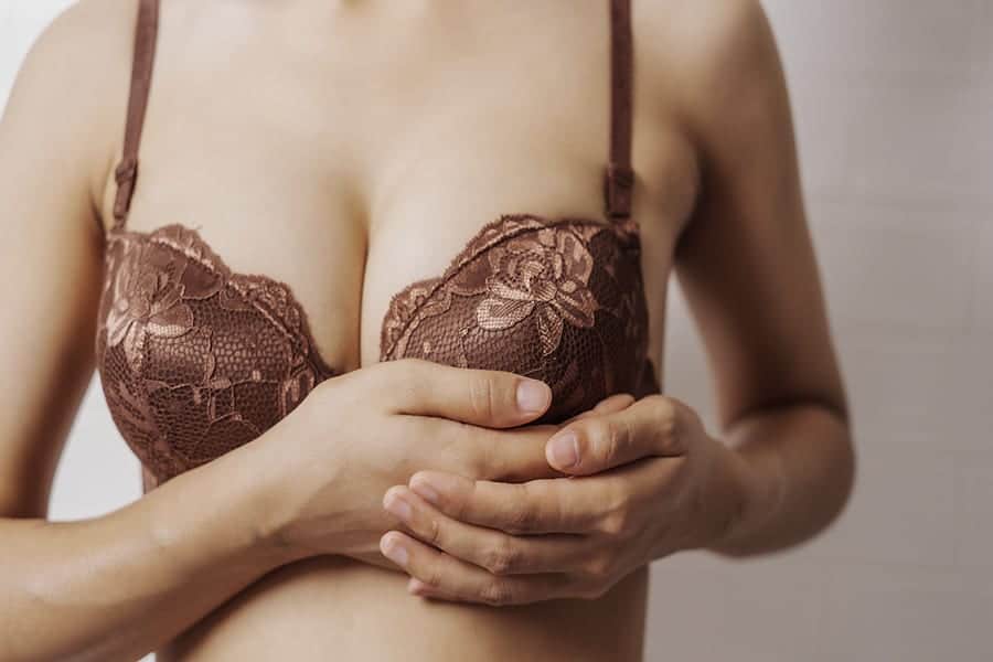 poids reduction mammaire docteur jerry levy chirurgien esthetique chirurgie de la poitrine medecine esthetique paris