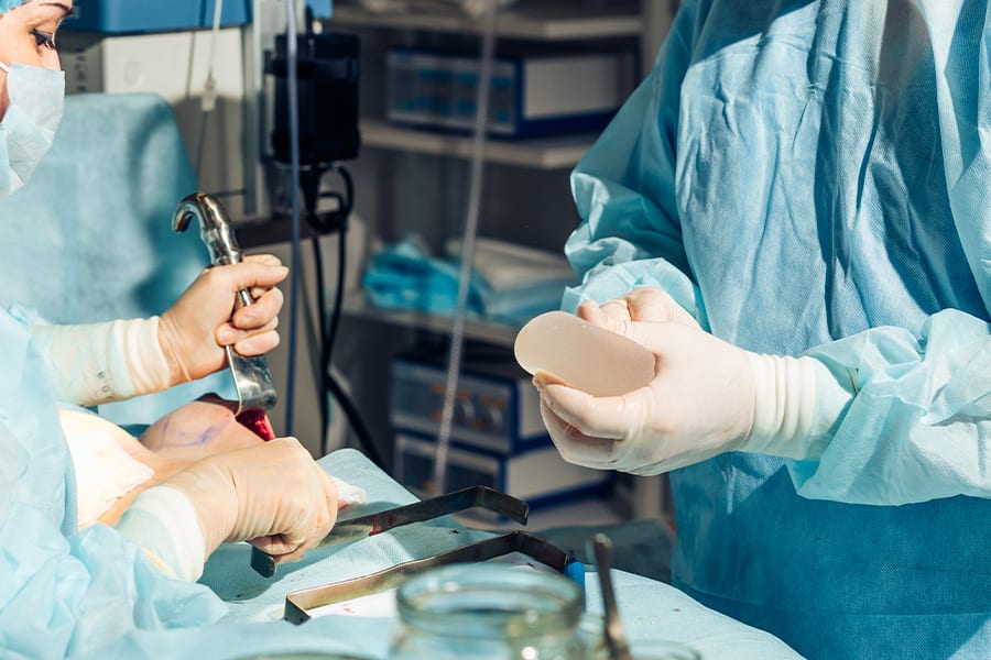 enlever ses protheses mammaires docteur jerry levy chirurgien esthetique du sein chirurgie augmentation mammaire paris